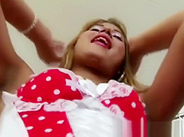 Travesti de rabo grande na punheta