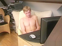 Twink Amateur Timmy Slater Jacks Off
