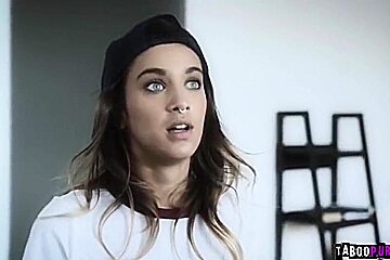 Uma Jolie And Pure Taboo - Chads One-eyed Snake In Stepsis Umas Cunt
