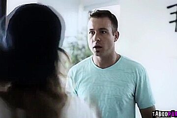 Uma Jolie And Pure Taboo - Chads One-eyed Snake In Stepsis Umas Cunt