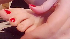 Una bellissima raccolta di video di piedi tutti sporchi e sudati per il tuo piacere