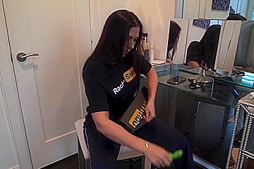 Unboxing Video With Rachel Starr