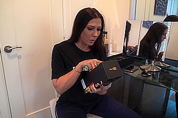 Unboxing Video With Rachel Starr