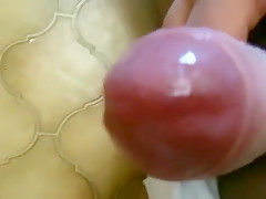 Uncut Jerkoff And Cums Lots