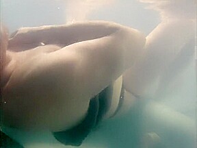 Underwater Orgasm Pt 3