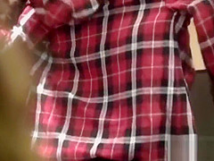 Upskirt asian ho in park