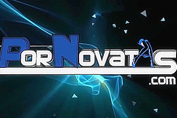 Victor Bloom In Povnovatas Lara Cross With