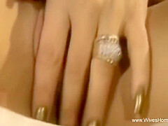 Vintage Solo Wifey With Big Hair Plays Her Pussy