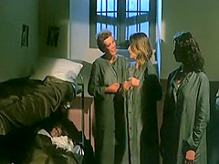 Violenza in un carcere femminile