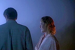 Virginia Madsen, Jennifer Connelly et Debra Cole dans The Hot Spot