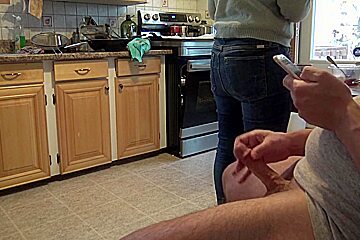 Watching Hardcore Porn Until I Cum Hard While My Stepsister Is Cooking