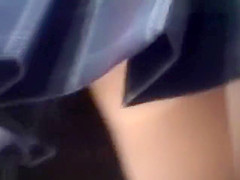 Women pubic hairs filling out