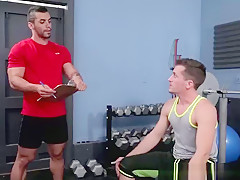 Wonderful foreign stud Arad slides his cock inside Shawn