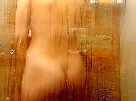 Young Step sisters 19 & 20 shower