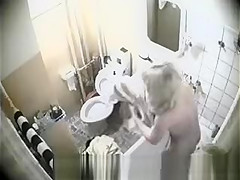 bathroom pat2