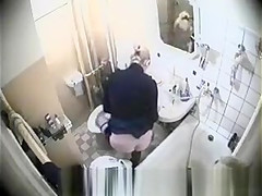 bathroom pat2