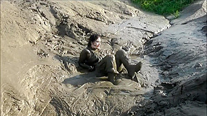 beautiful day for mud pt 2