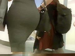 beauty booty in tight dress