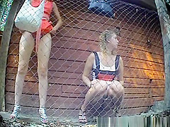 catches two hot chicks pissing