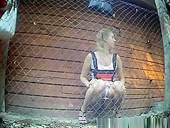 catches two hot chicks pissing