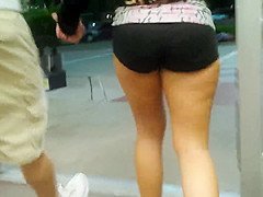 chubby candid ass