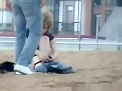 couple caught fucking in the beach