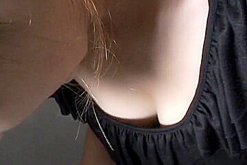 downblouse video of an asian babe's titties