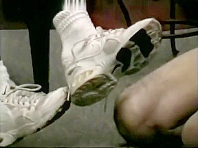 femdom,footslave,worship,facesitting