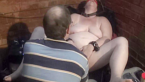2016-06-02 - fuckmeat masturbates in an alley