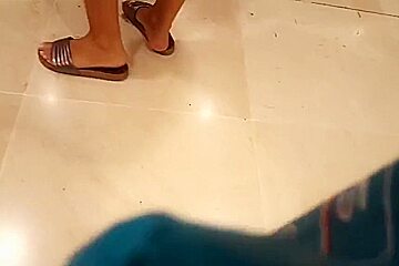 girls sexy legs long feets hot toes at shopping