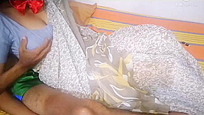 පංතියේ ටීචර්ට දුන්න සැප,සාරී