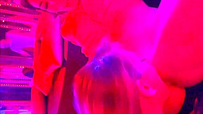 néphael et ses amies en partouze au club libertin