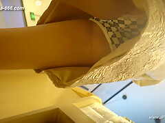 peeping chinese amateur upskirt 132