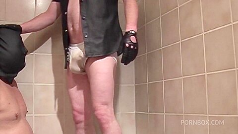 piss uro humliation in the barthroom y flat Step daddy 2 - PissVids