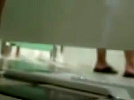 pissing wc