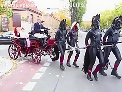 ponygirls and ponyboys outdoor