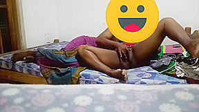 ළමයින් නැතිවෙලාවේ අපි ගත්ත ආතල් එක/secret Sex Life Of Sri Lankan Milf/srilankan Lovely Couple/xxx