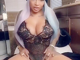 sexy milf fucks herself
