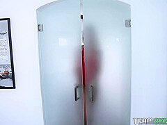 teen 18+ Fingering Pussy While Licking Ass