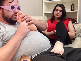 teen 18+ Footjobs, Foot Worship & Foot Smelling (kiorasfeet Compilation)