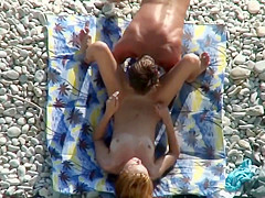 teen 18+ girl sucking, fucking and 69 on beach - Hidden cam